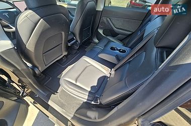 Позашляховик / Кросовер Tesla Model Y 2024 в Києві