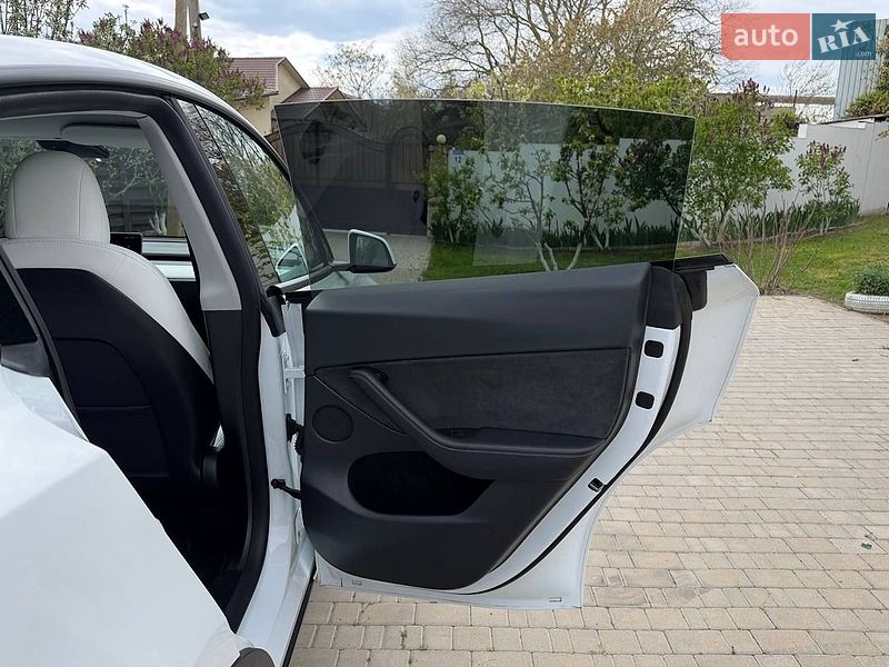Внедорожник / Кроссовер Tesla Model Y 2022 в Одессе