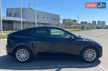 Внедорожник / Кроссовер Tesla Model Y 2023 в Киеве