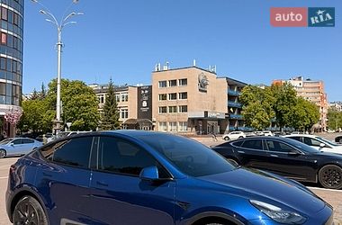 Позашляховик / Кросовер Tesla Model Y 2020 в Кременчуці