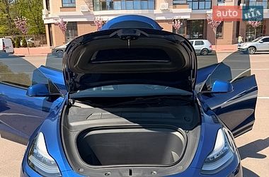 Позашляховик / Кросовер Tesla Model Y 2020 в Кременчуці