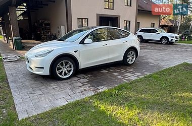 Внедорожник / Кроссовер Tesla Model Y 2021 в Киеве