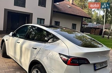 Внедорожник / Кроссовер Tesla Model Y 2021 в Киеве