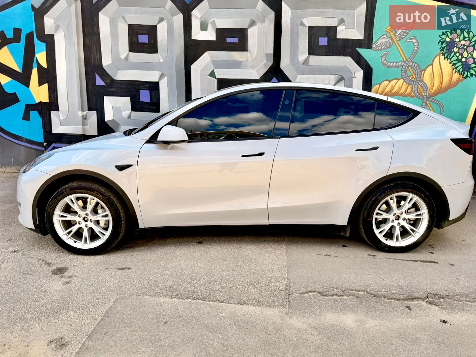 2024 Tesla Model Y - мініатюра 10