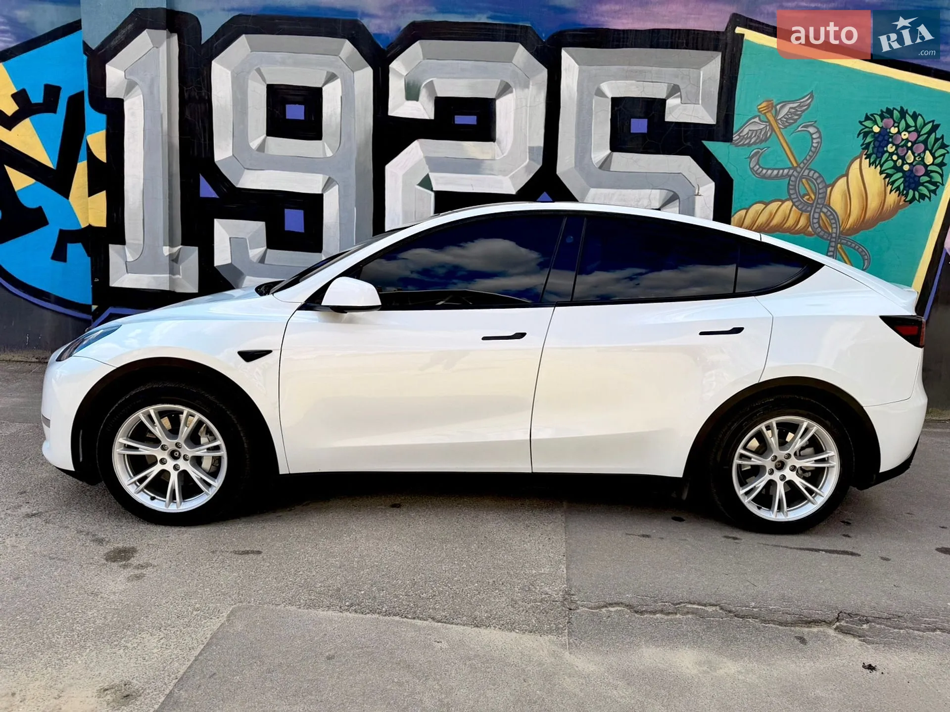 2024 Tesla Model Y - мініатюра 19