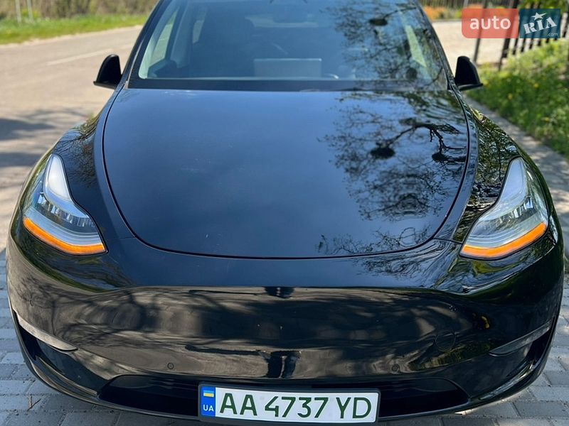 Внедорожник / Кроссовер Tesla Model Y 2021 в Киеве