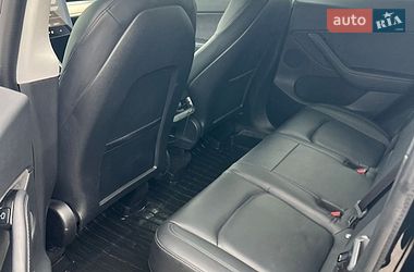 Внедорожник / Кроссовер Tesla Model Y 2021 в Киеве