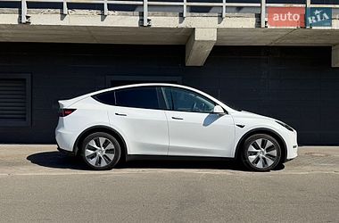 Внедорожник / Кроссовер Tesla Model Y 2023 в Киеве