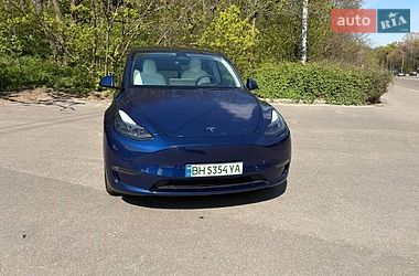 Внедорожник / Кроссовер Tesla Model Y 2023 в Киеве