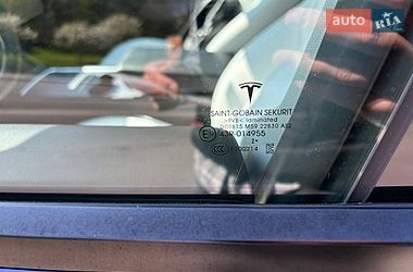 Внедорожник / Кроссовер Tesla Model Y 2023 в Киеве
