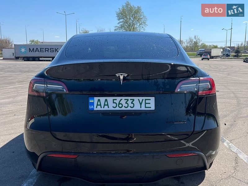 Внедорожник / Кроссовер Tesla Model Y 2021 в Киеве