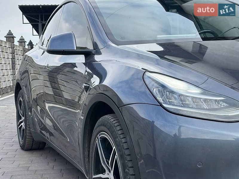 Внедорожник / Кроссовер Tesla Model Y 2020 в Дубно