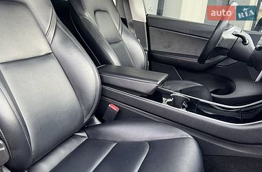 Внедорожник / Кроссовер Tesla Model Y 2020 в Дубно