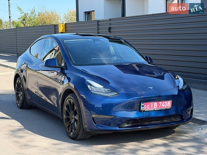 Внедорожник / Кроссовер Tesla Model Y 2023 в Владимире