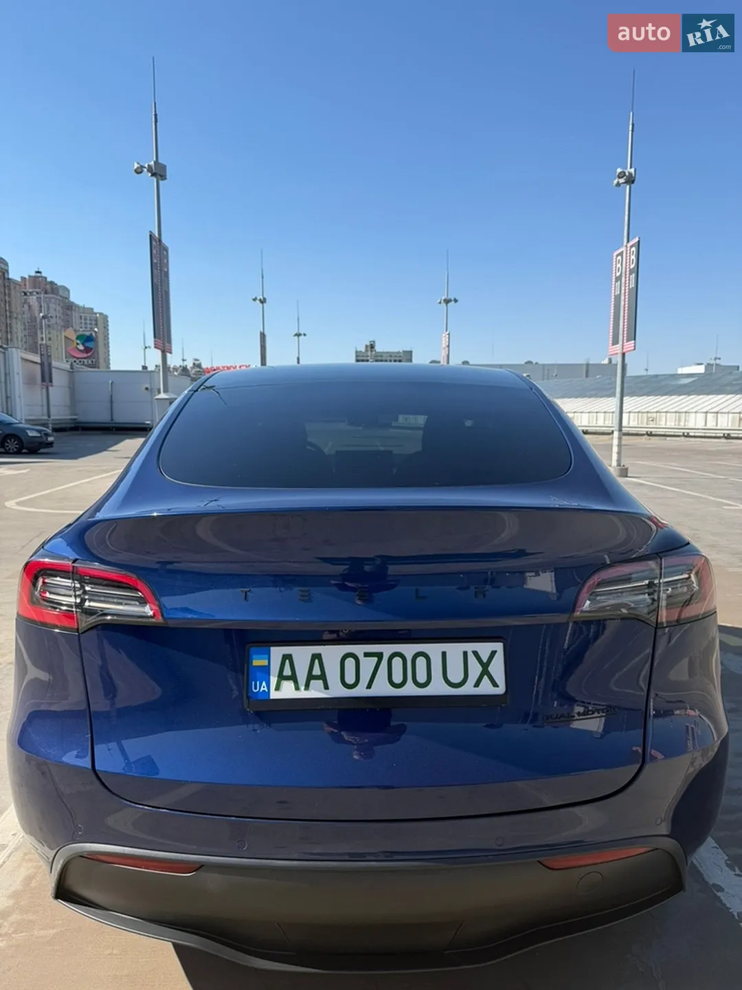 2021 Tesla Model Y - мініатюра 8