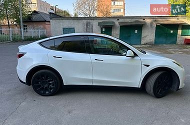 Внедорожник / Кроссовер Tesla Model Y 2024 в Киеве