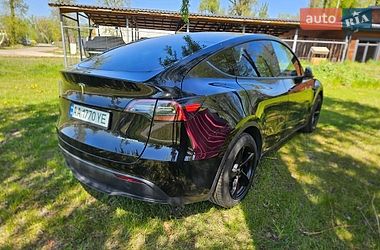 Позашляховик / Кросовер Tesla Model Y 2024 в Києві