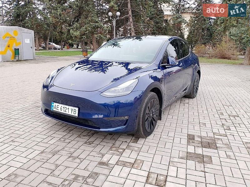 Внедорожник / Кроссовер Tesla Model Y 2023 в Днепре