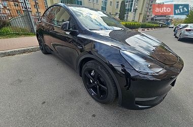 Позашляховик / Кросовер Tesla Model Y 2024 в Києві