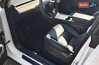 Внедорожник / Кроссовер Tesla Model Y 2022 в Киеве