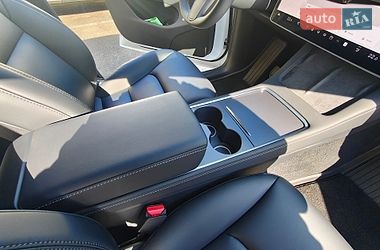 Внедорожник / Кроссовер Tesla Model Y 2022 в Киеве