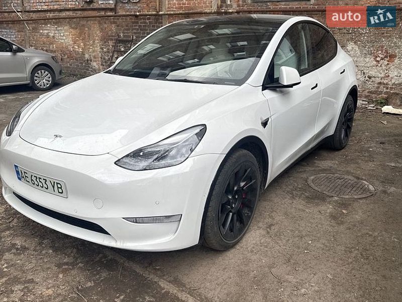 Внедорожник / Кроссовер Tesla Model Y 2021 в Днепре