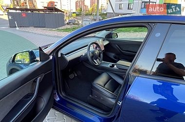 Внедорожник / Кроссовер Tesla Model Y 2021 в Борисполе