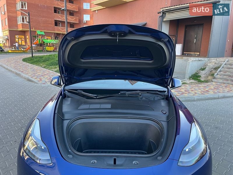 Внедорожник / Кроссовер Tesla Model Y 2021 в Борисполе