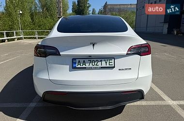 Внедорожник / Кроссовер Tesla Model Y 2023 в Киеве