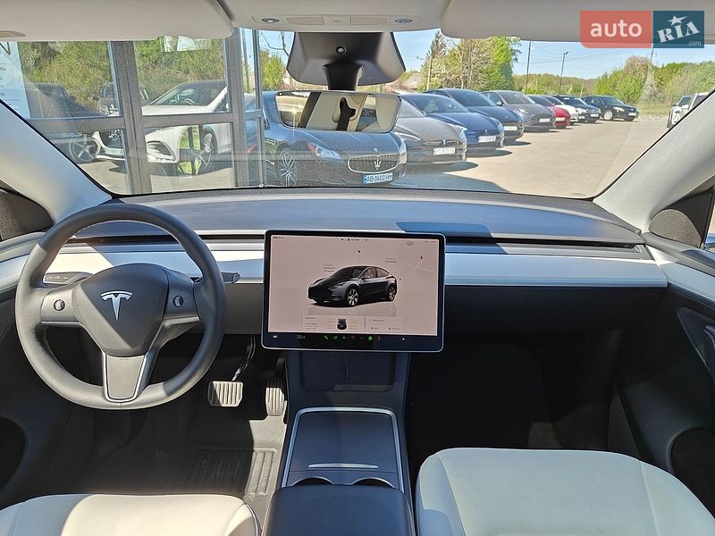 Внедорожник / Кроссовер Tesla Model Y 2024 в Львове