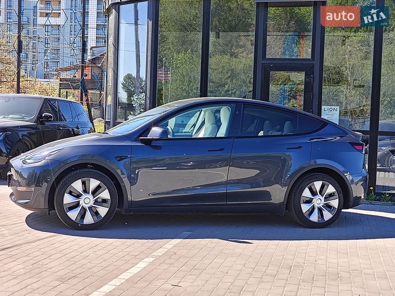 Внедорожник / Кроссовер Tesla Model Y 2024 в Львове