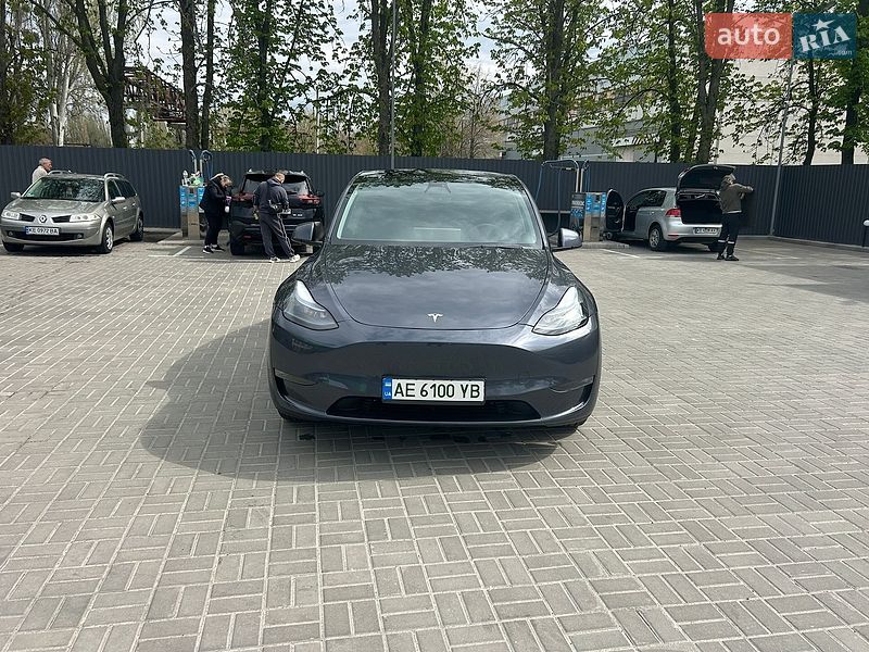Внедорожник / Кроссовер Tesla Model Y 2022 в Новомосковске