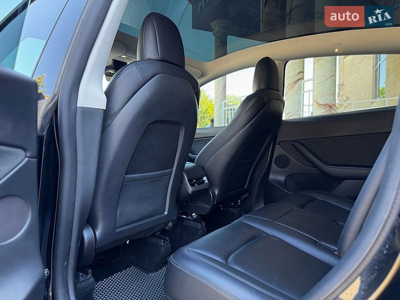 Внедорожник / Кроссовер Tesla Model Y 2022 в Тернополе