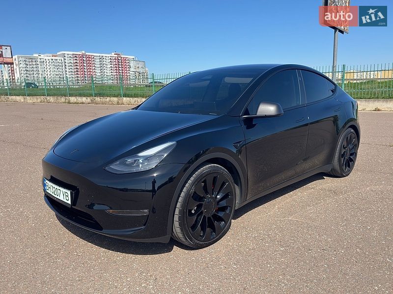 Внедорожник / Кроссовер Tesla Model Y 2023 в Одессе