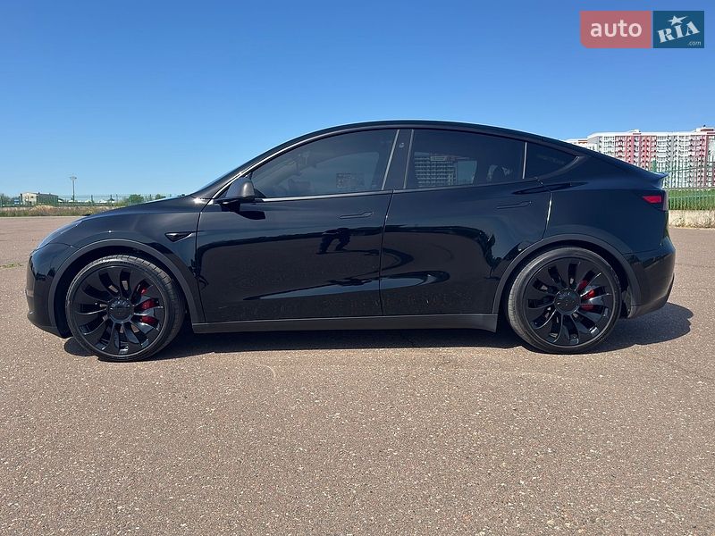 Внедорожник / Кроссовер Tesla Model Y 2023 в Одессе