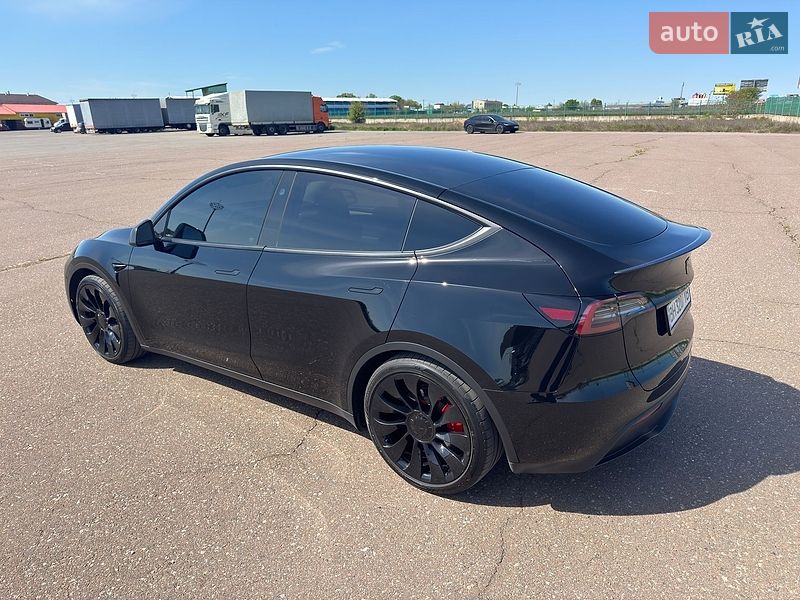 Внедорожник / Кроссовер Tesla Model Y 2023 в Одессе
