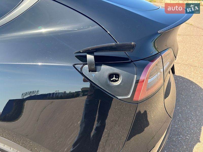 Внедорожник / Кроссовер Tesla Model Y 2023 в Одессе