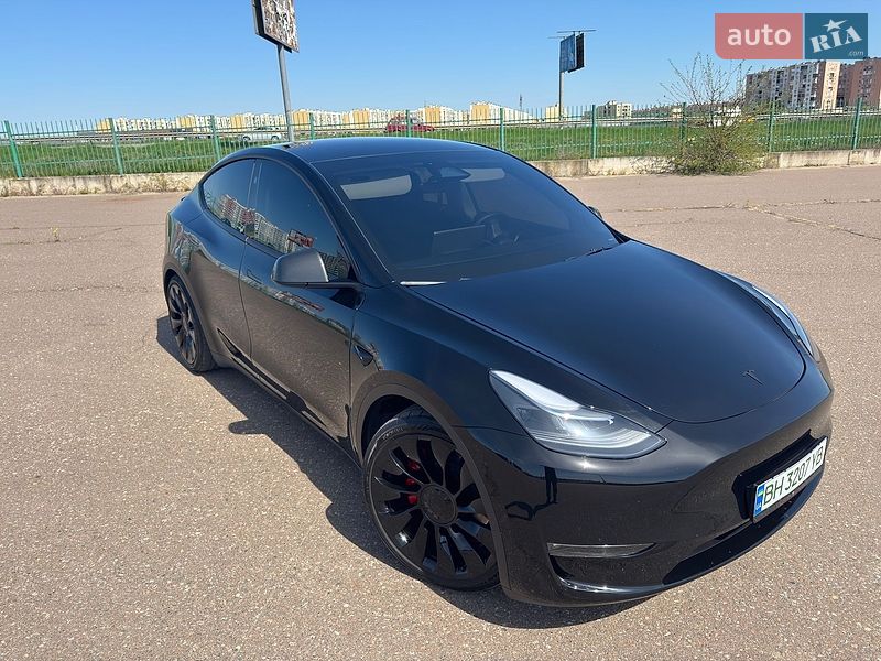Внедорожник / Кроссовер Tesla Model Y 2023 в Одессе