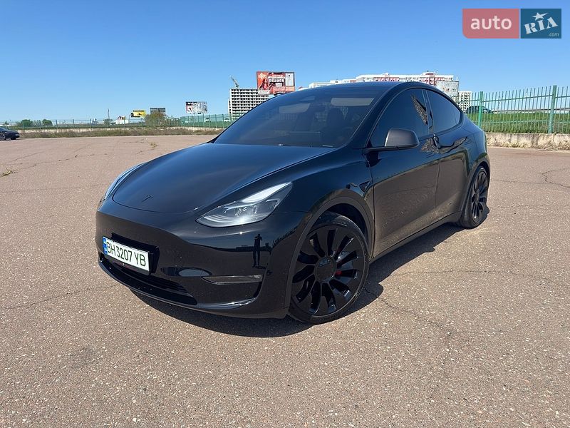 Внедорожник / Кроссовер Tesla Model Y 2023 в Одессе
