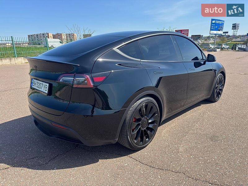 Внедорожник / Кроссовер Tesla Model Y 2023 в Одессе