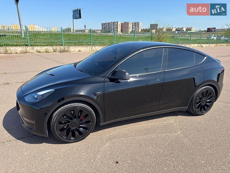 Внедорожник / Кроссовер Tesla Model Y 2023 в Одессе