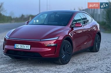 Позашляховик / Кросовер Tesla Model Y 2025 в Львові