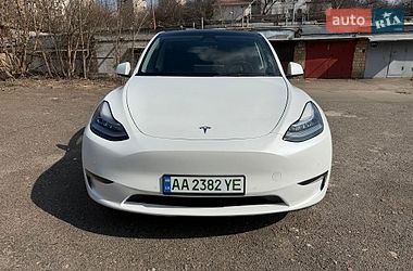 Внедорожник / Кроссовер Tesla Model Y 2021 в Киеве