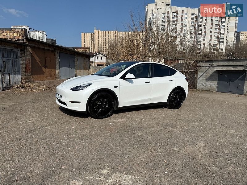 Внедорожник / Кроссовер Tesla Model Y 2021 в Киеве