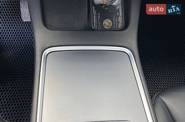 Внедорожник / Кроссовер Tesla Model Y 2022 в Запорожье