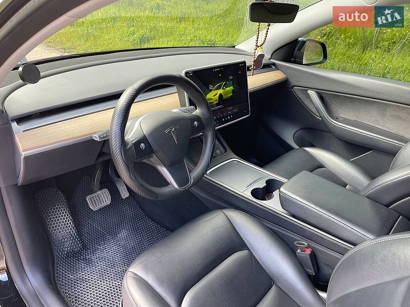 Внедорожник / Кроссовер Tesla Model Y 2022 в Запорожье