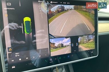 Внедорожник / Кроссовер Tesla Model Y 2022 в Запорожье