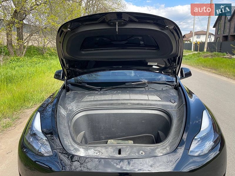 Внедорожник / Кроссовер Tesla Model Y 2022 в Запорожье