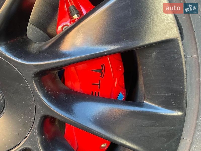 Внедорожник / Кроссовер Tesla Model Y 2021 в Харькове