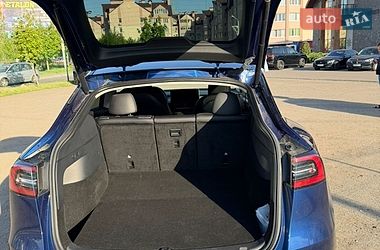 Внедорожник / Кроссовер Tesla Model Y 2022 в Киеве